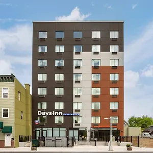 Days By Wyndham Staten Island Hotel New York