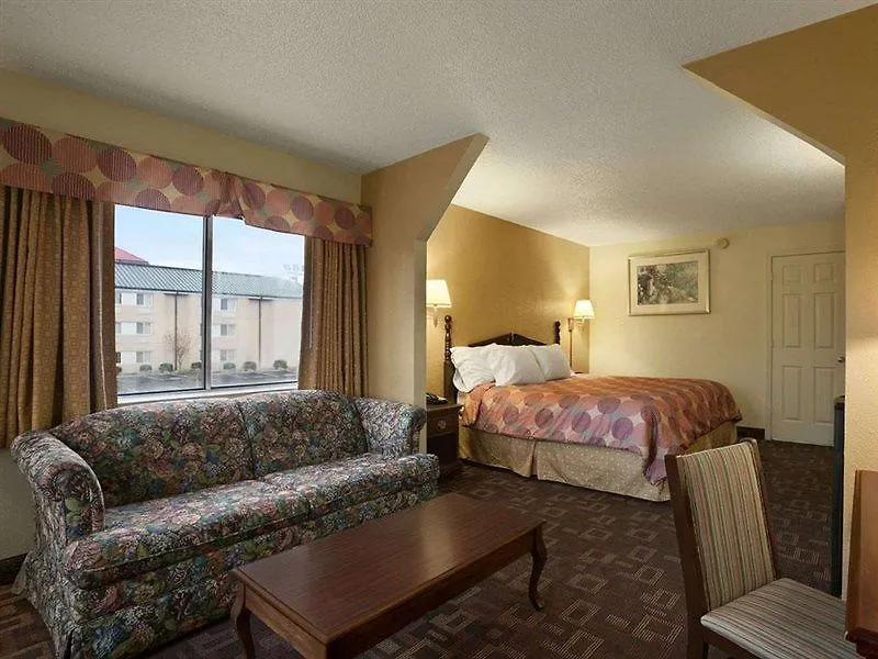 Super 8 By Wyndham Nashville Near Downtown / I-40 United States