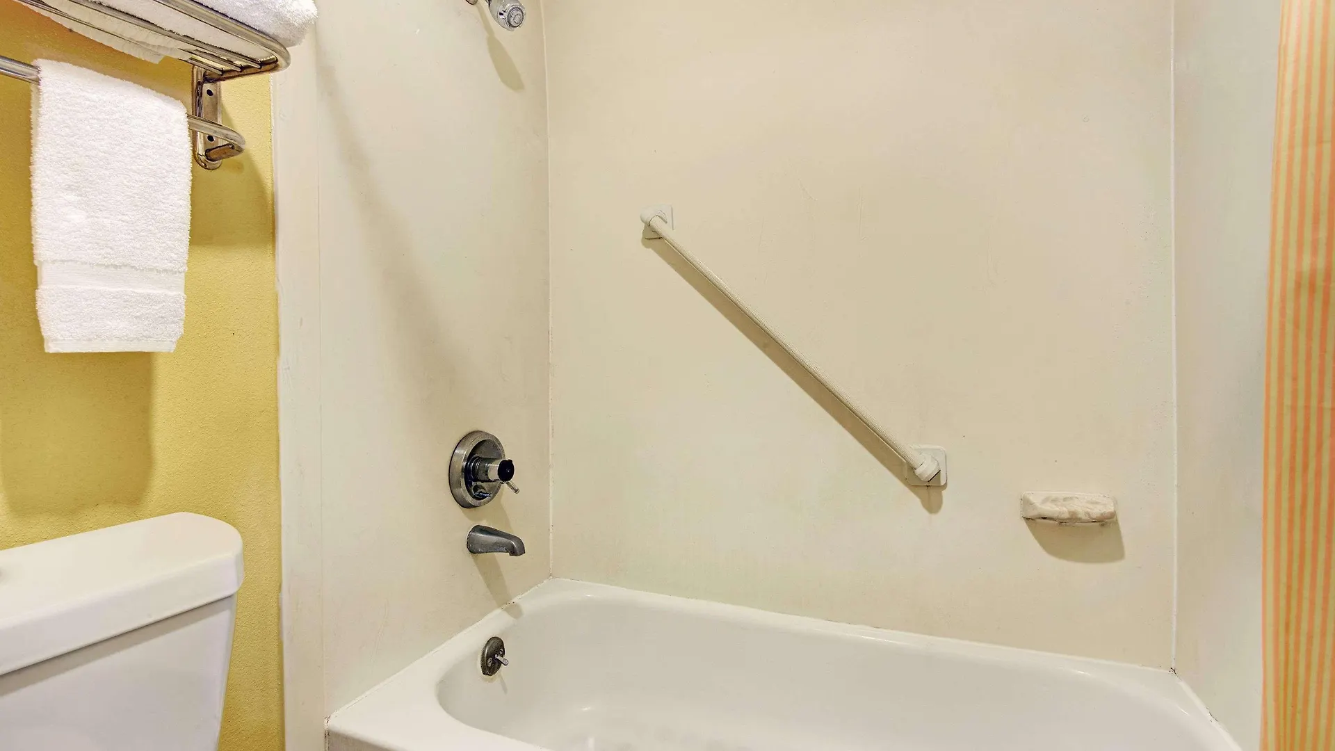 ** Hotel Super 8 By Wyndham Nashville Near Downtown / I-40 United States