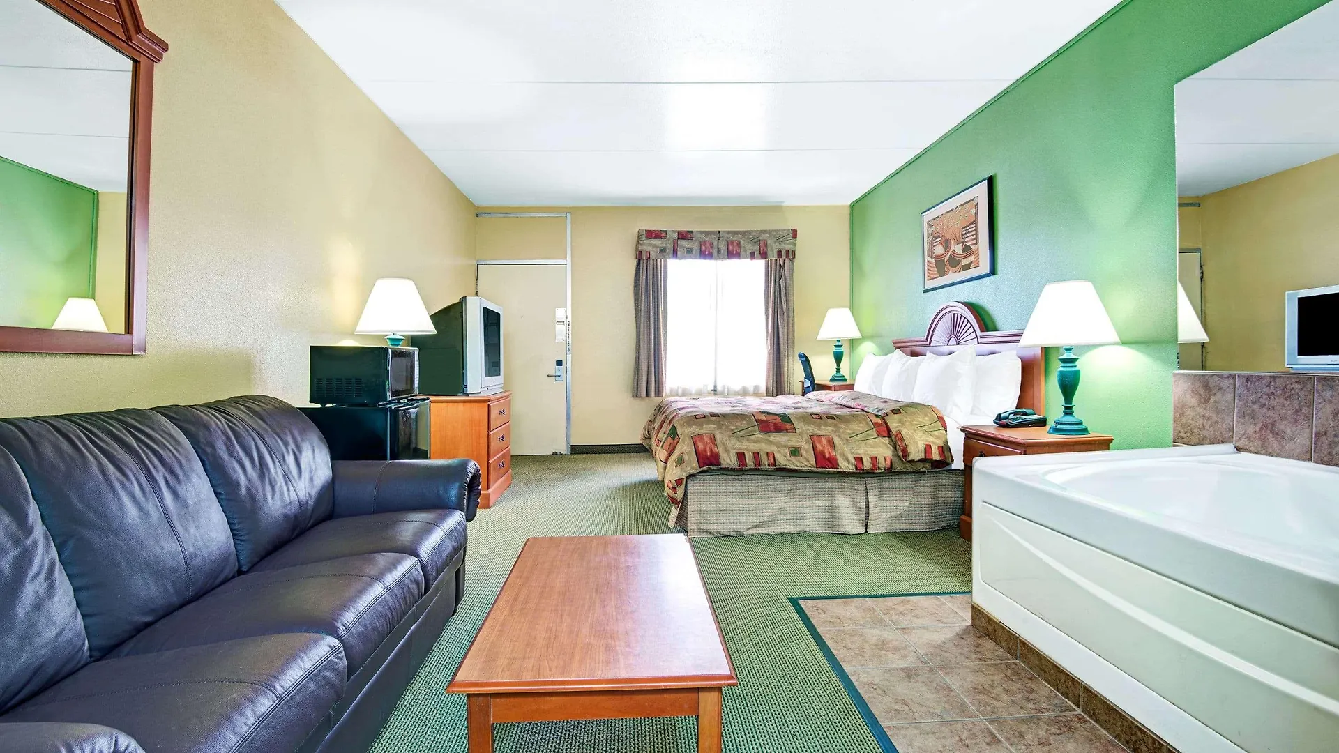 Super 8 By Wyndham Nashville Near Downtown / I-40 United States